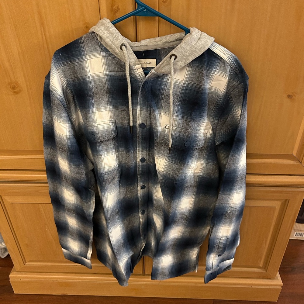 Aeropostale Blue and White Lightweight Flannel Jacket